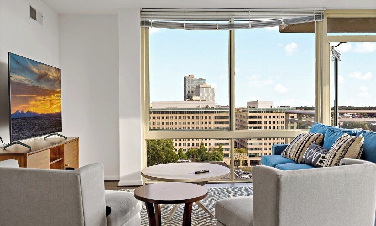 Photo of Livingroom in Tysons