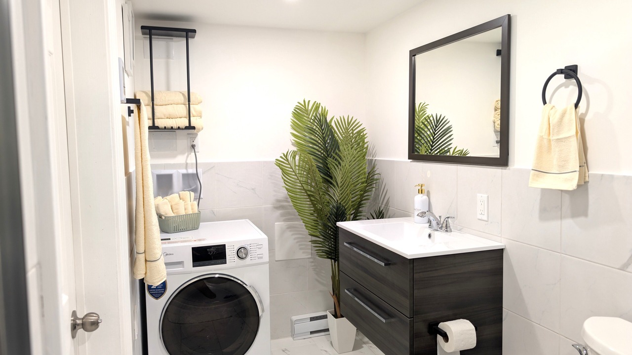 Photo of Bathroom in Fabreville