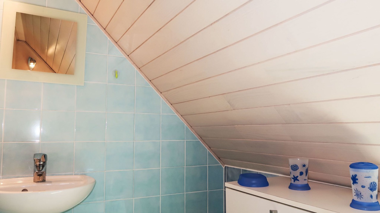 Photo of Bathroom in Cleden-Cap-Sizun