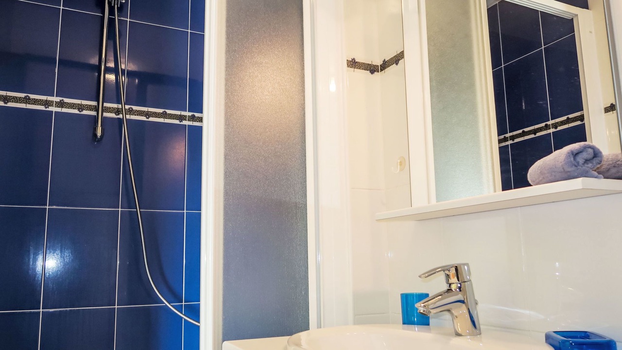 Photo of Bathroom in Cleden-Cap-Sizun