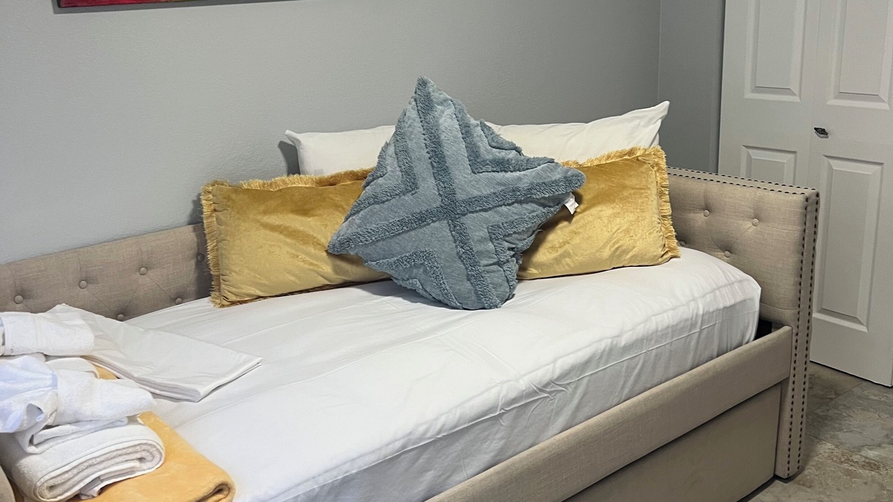 Photo of Bedroom in Canyon Gate