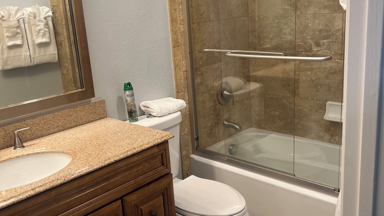 Photo of Bathroom in Canyon Gate