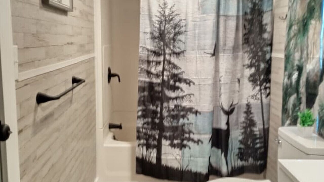 Photo of Bathroom in Scottsburg