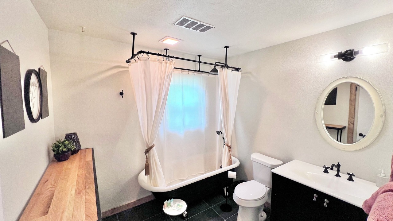 Photo of Bathroom in Skiatook