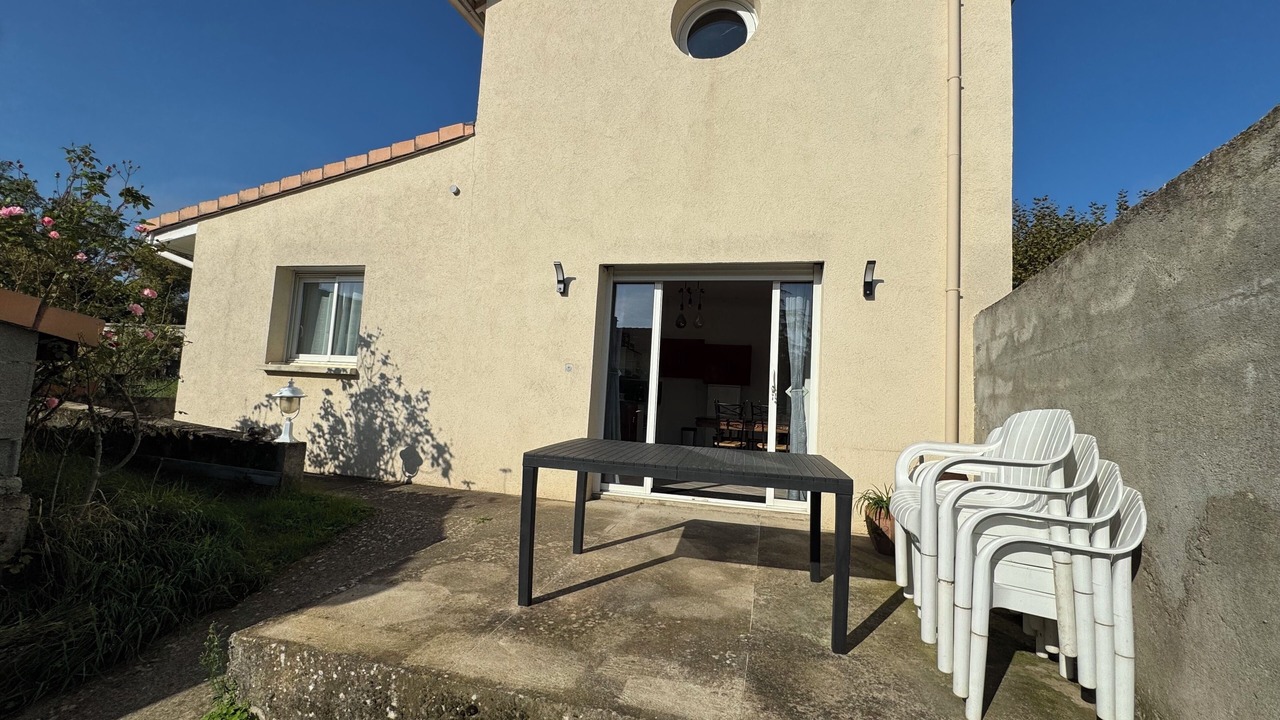 Photo of Patio Balcony in Chatuzange-le-Goubet