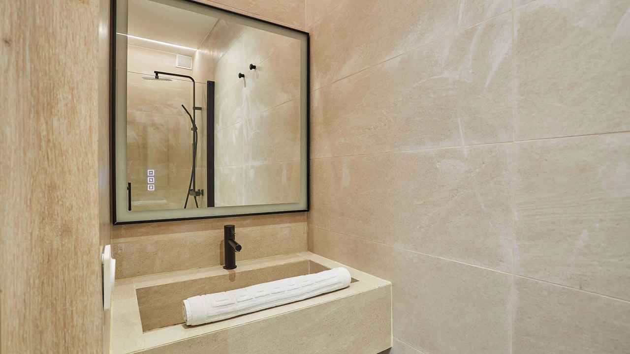 Photo of Bathroom in Porte-Saint-Martin