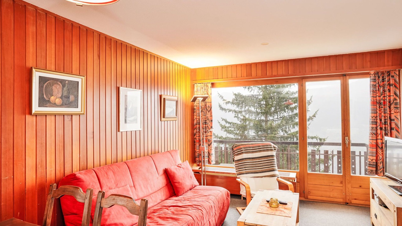 Photo of Livingroom in Vex