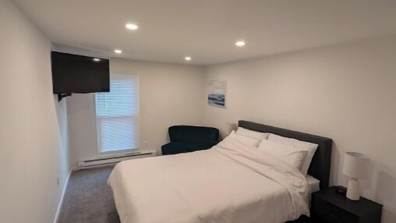 Photo of Bedroom in Seneca Falls