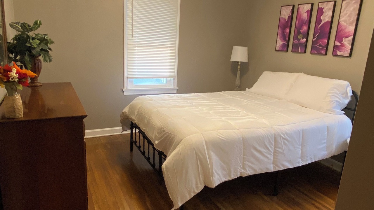 Photo of Bedroom in Cheektowaga