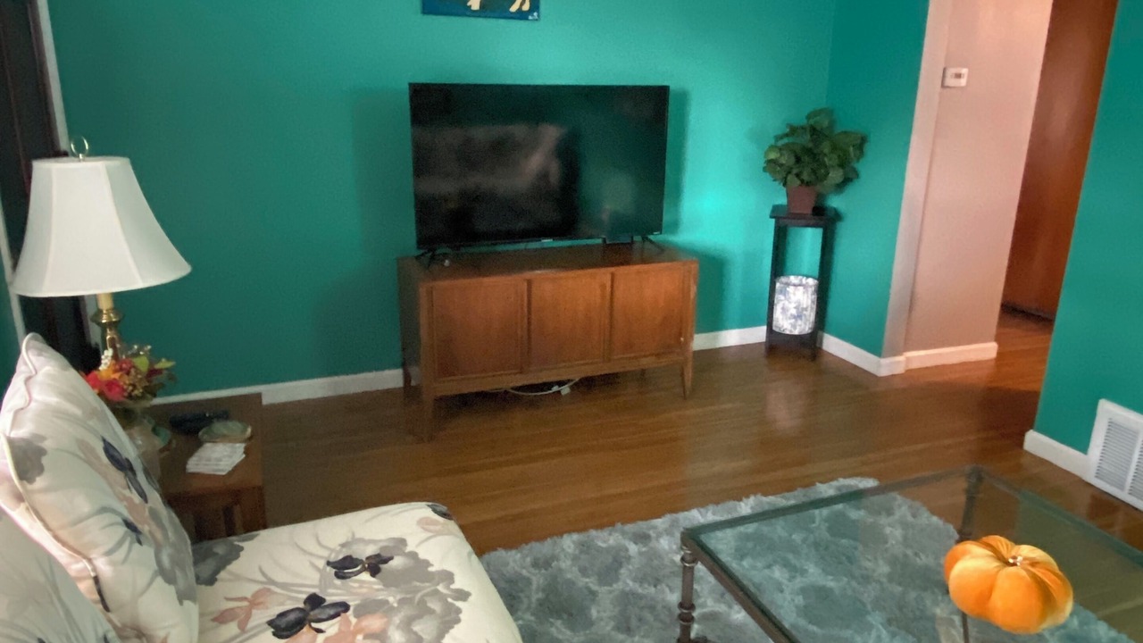 Photo of Livingroom in Cheektowaga