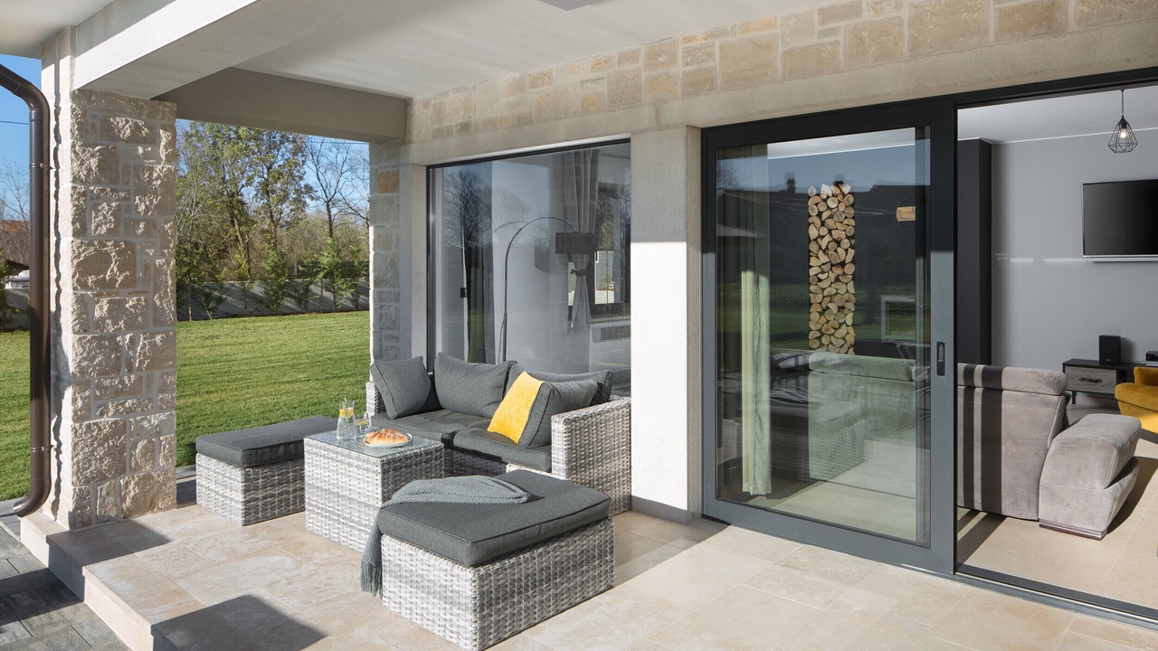 Photo of Patio Balcony in Divsici