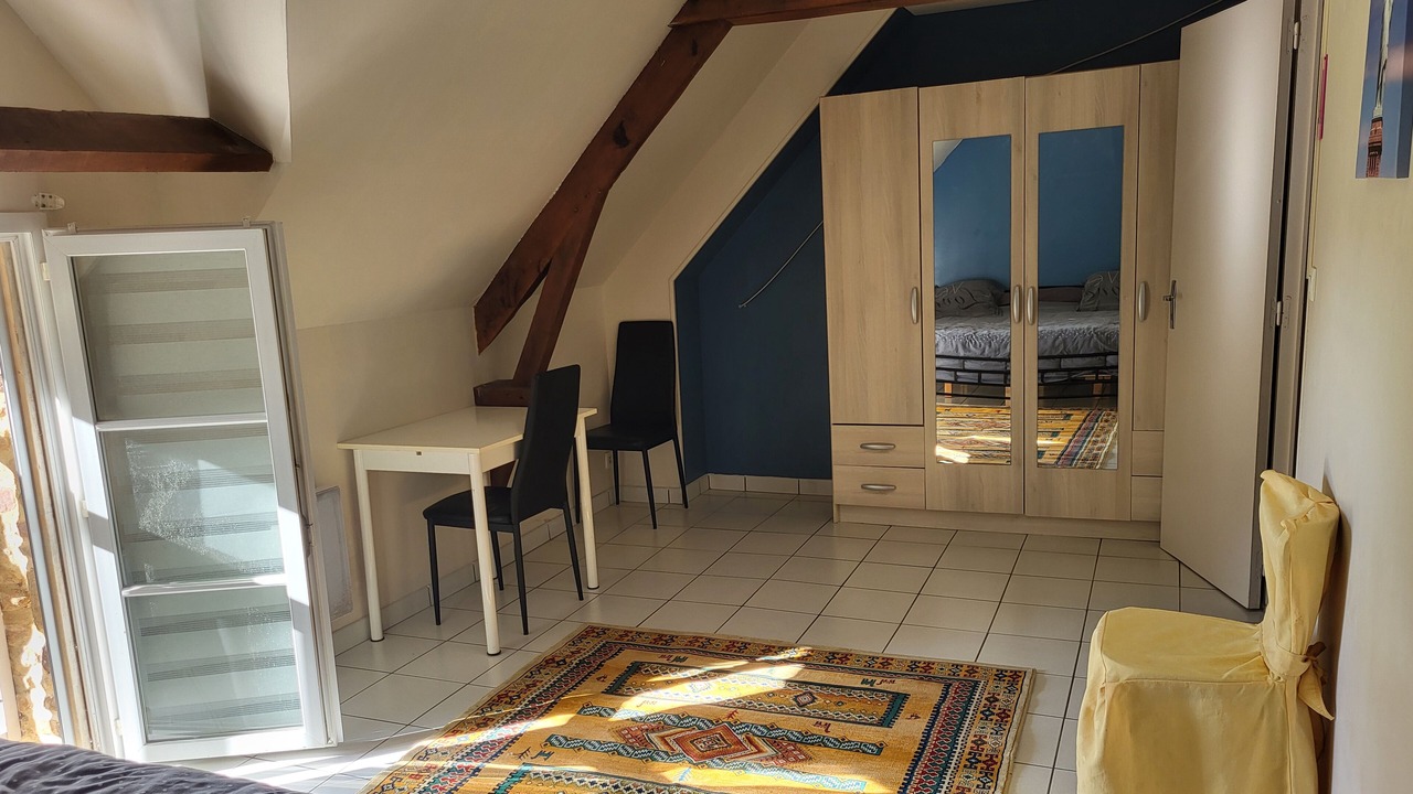 Photo of Bedroom in Locoal-Mendon