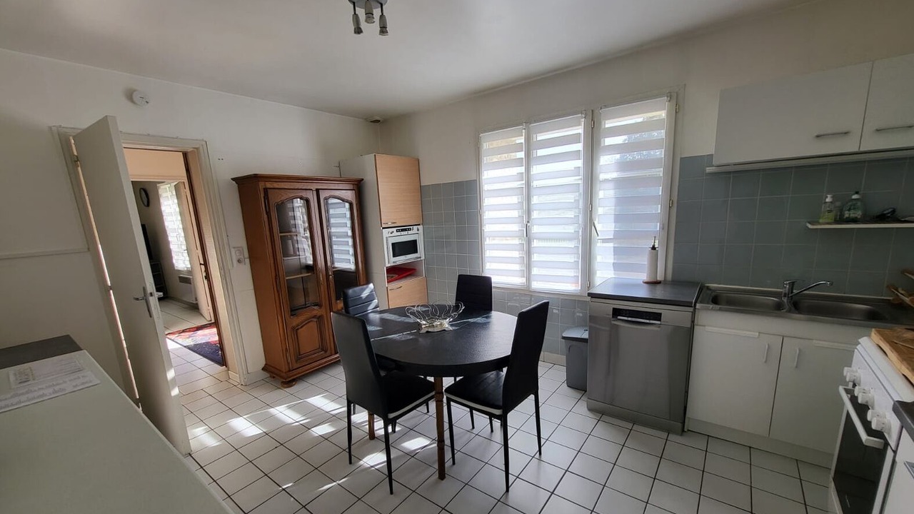 Photo of Kitchen in Locoal-Mendon