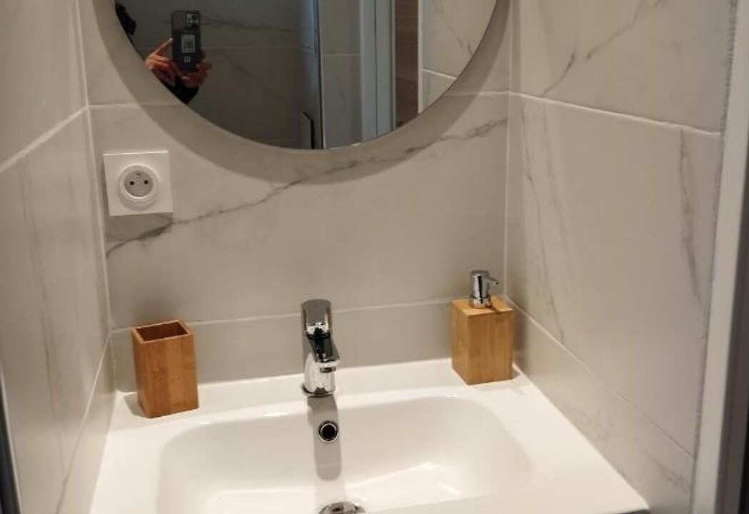 Photo of Bathroom in Le Pont-de-Claix