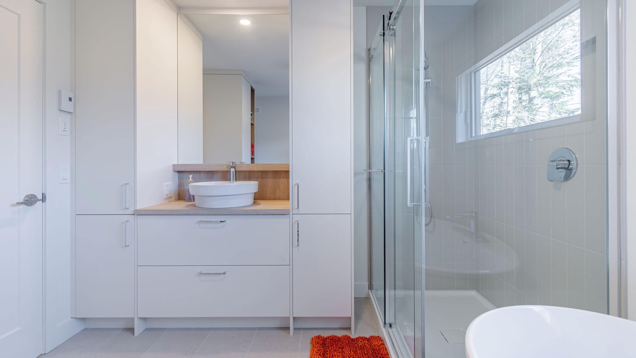 Photo of Bathroom in Saint-Basile