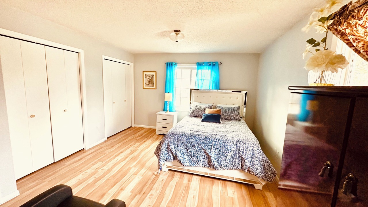 Photo of Bedroom in Maplewood