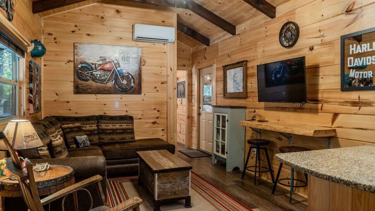 Photo of Livingroom in Blairsville