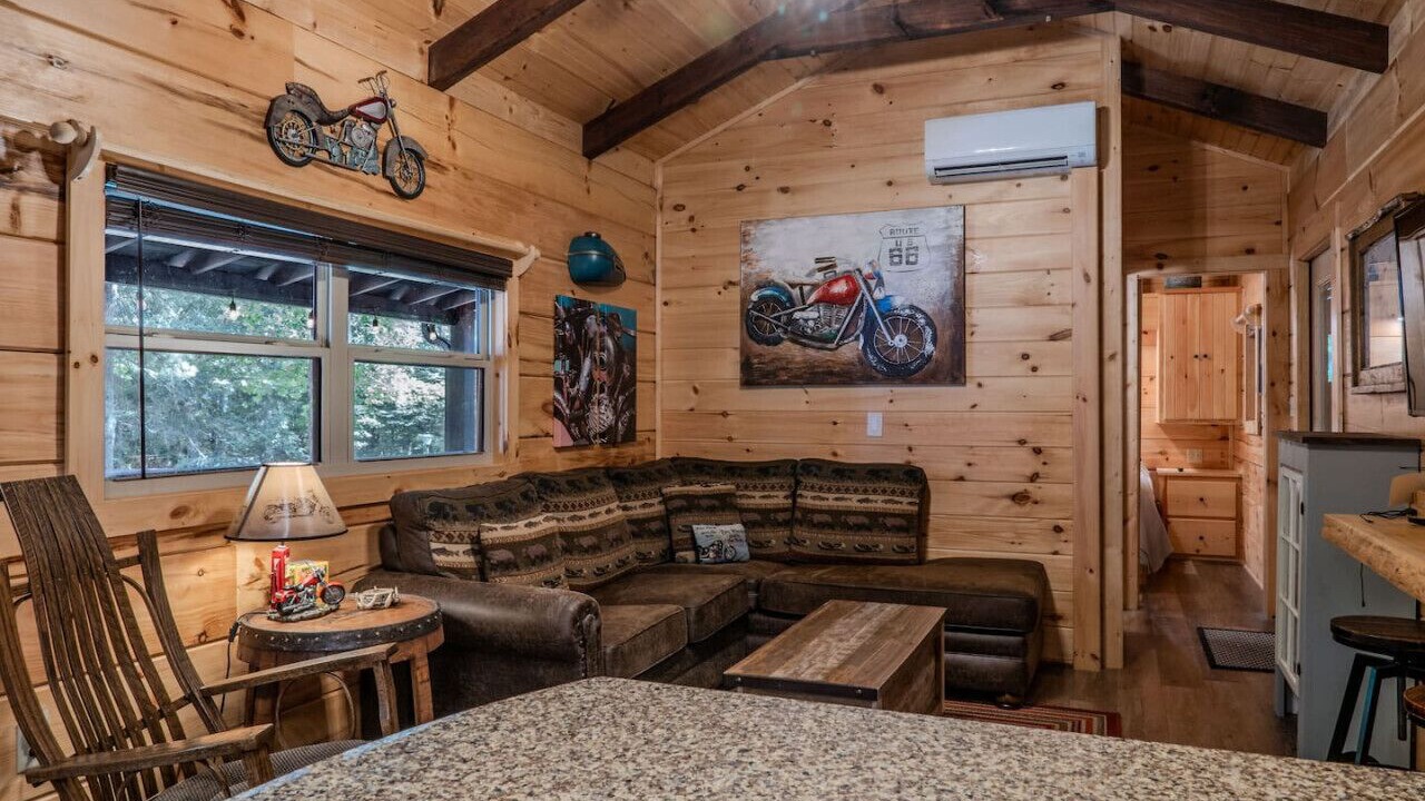 Photo of Livingroom in Blairsville