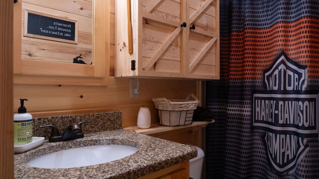 Photo of Bathroom in Blairsville