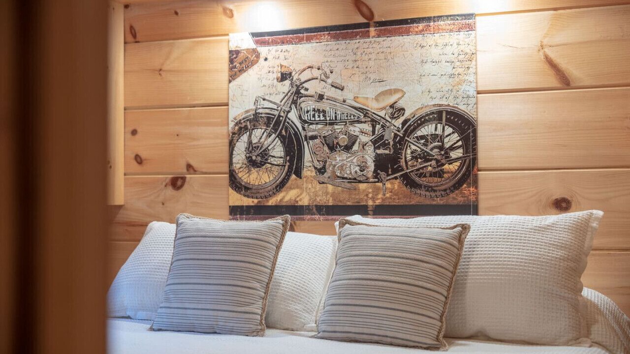 Photo of Bedroom in Blairsville