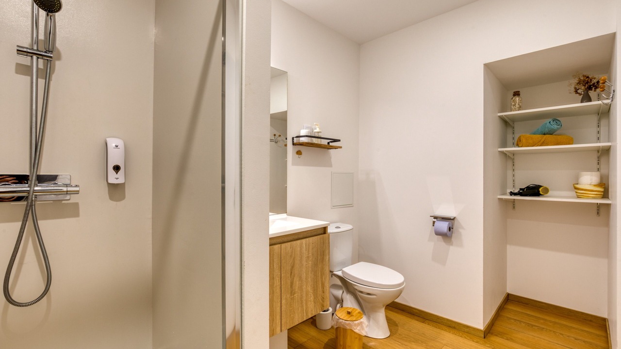 Photo of Bathroom in La Salvetat-sur-Agout