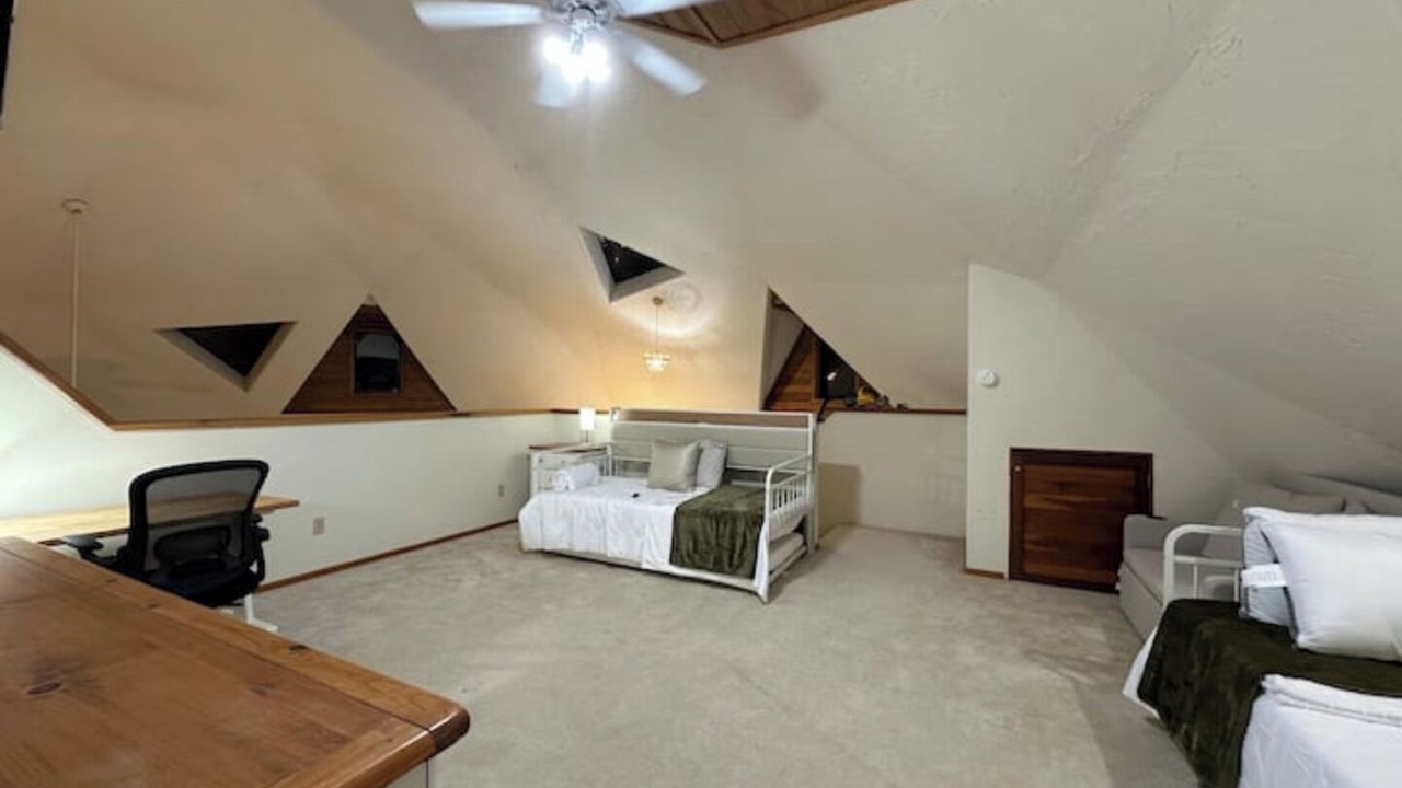 Photo of Bedroom in Frazier Park