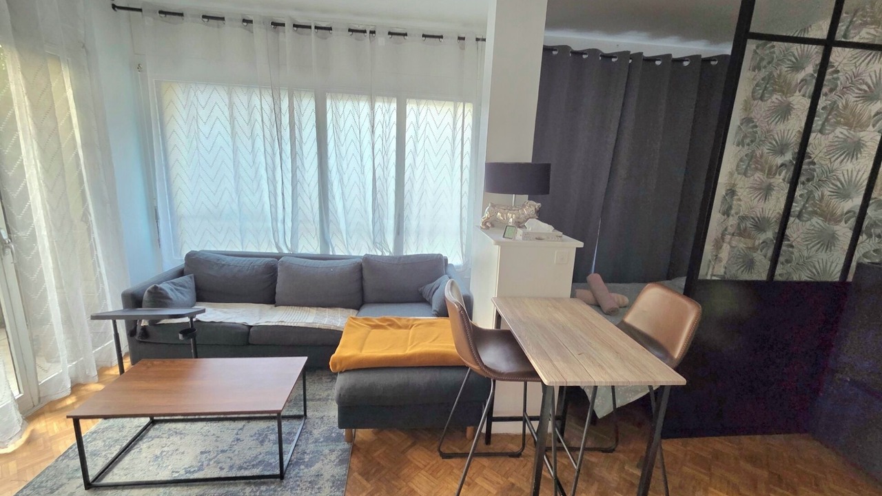 Photo of Livingroom in Neuilly-sur-Seine