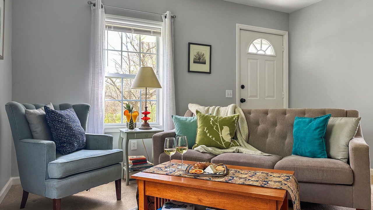 Photo of Livingroom in Hillsborough