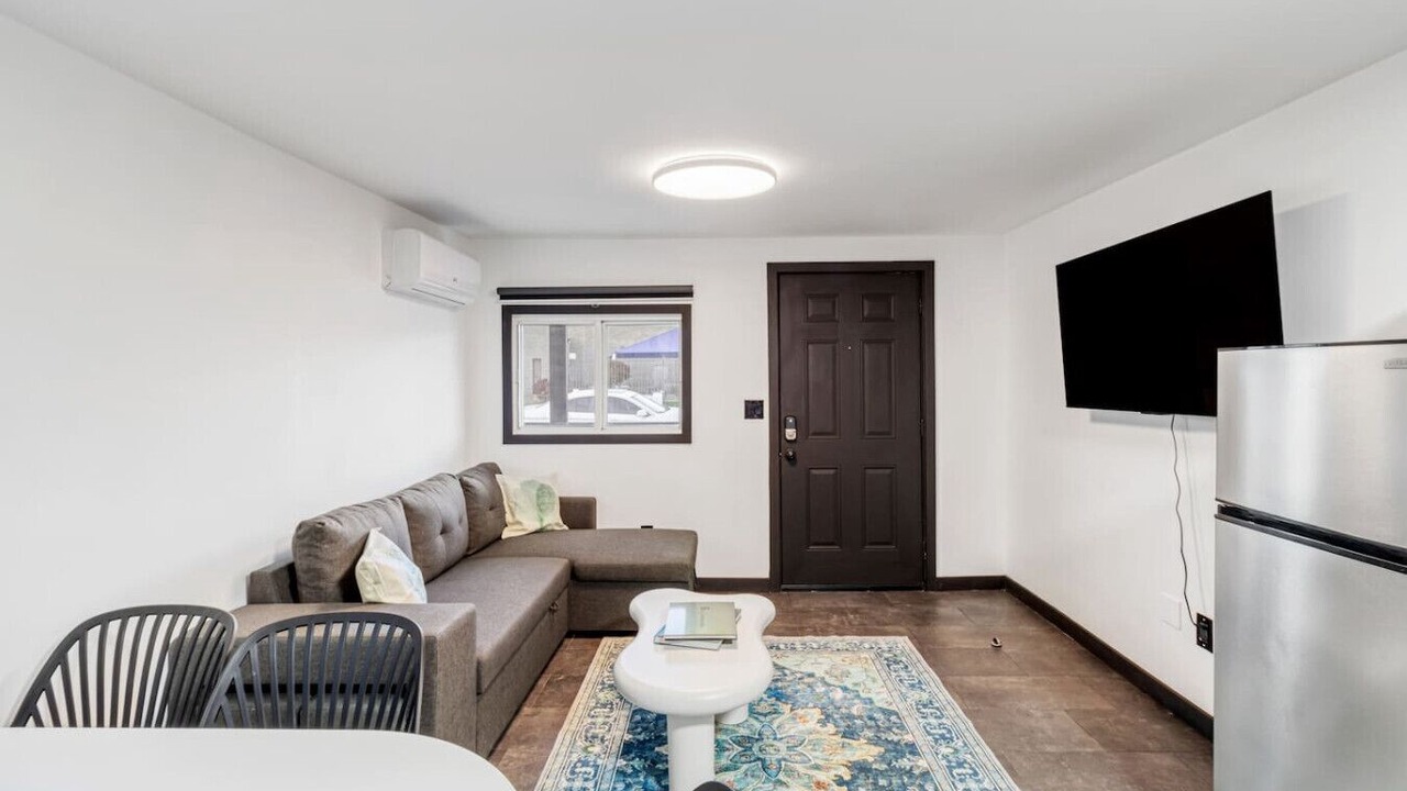 Photo of Livingroom in Downtown Phoenix