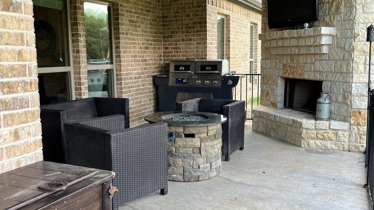 Photo of Patio Balcony in Elmo