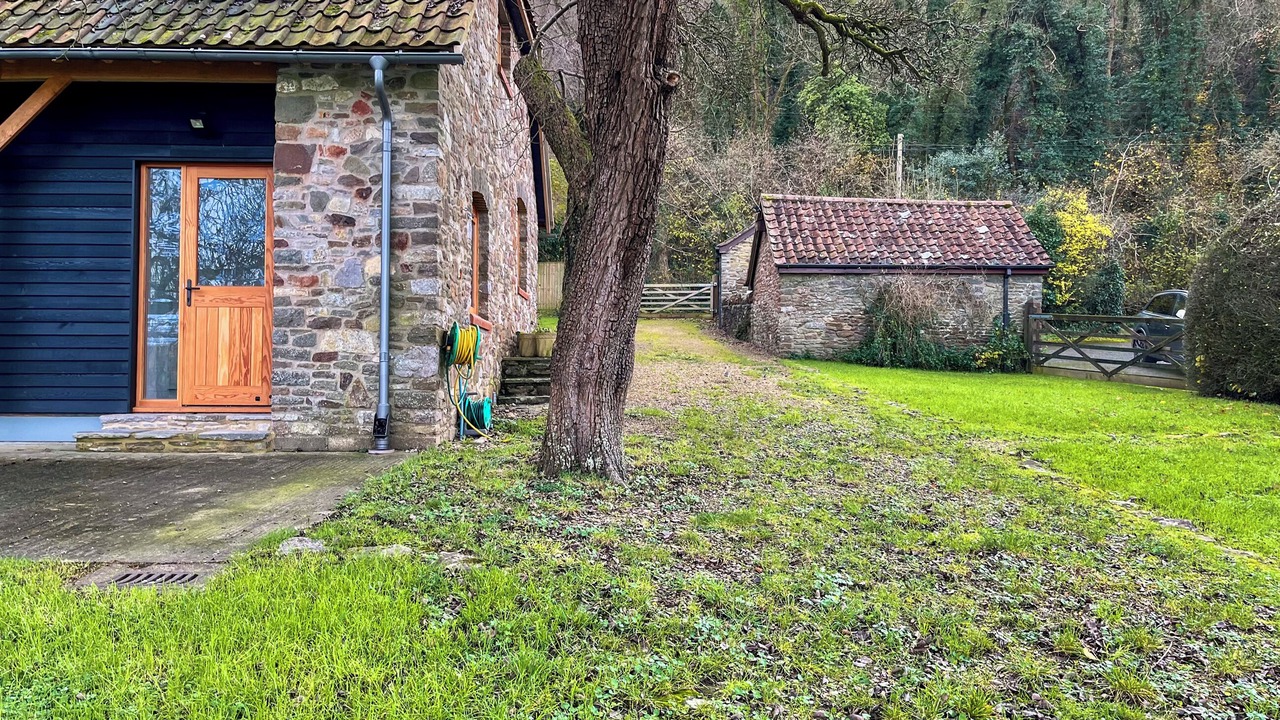 Photo of Outdoor in Tickenham