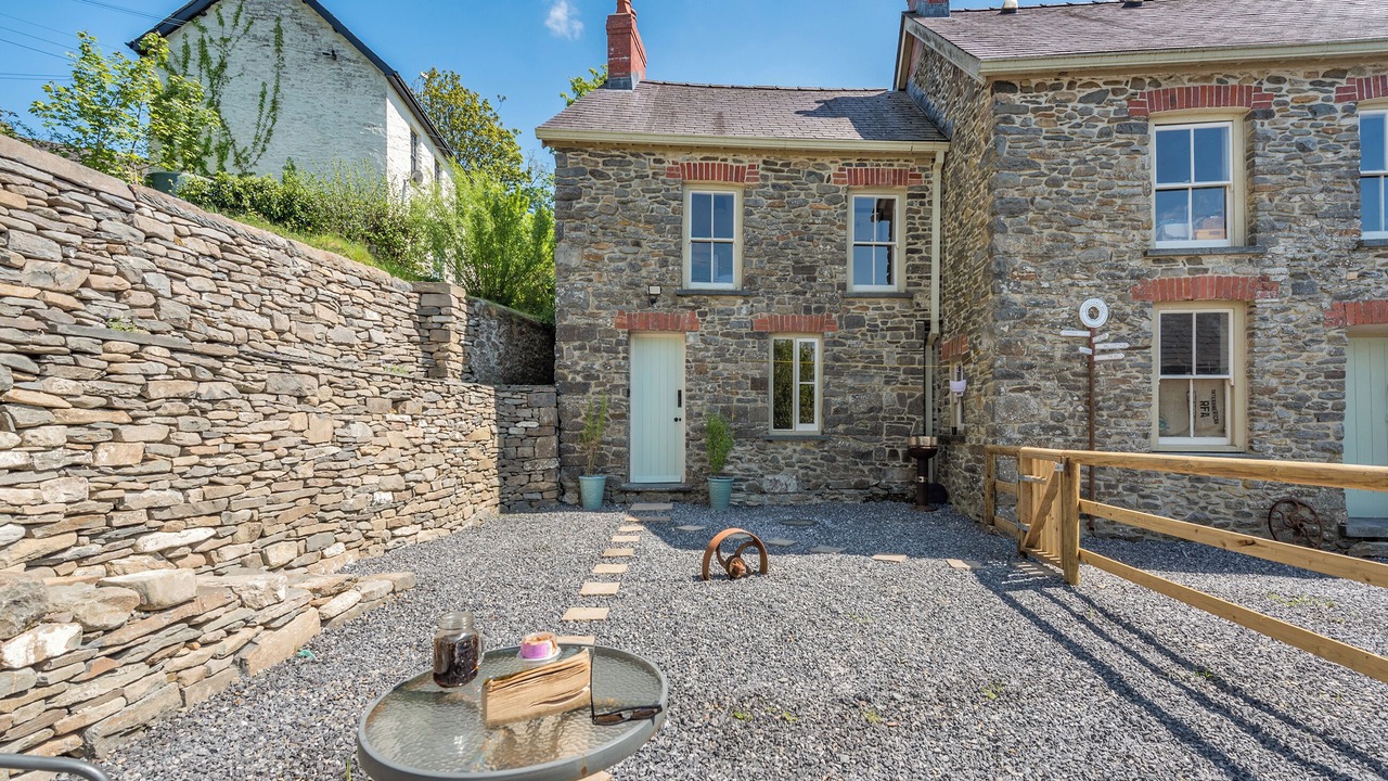 Photo of Outdoor in Lampeter