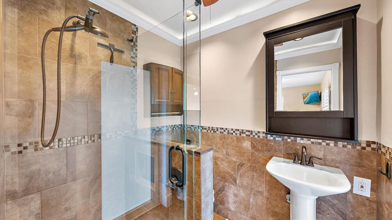 Photo of Bathroom in Lake Clarke Shores