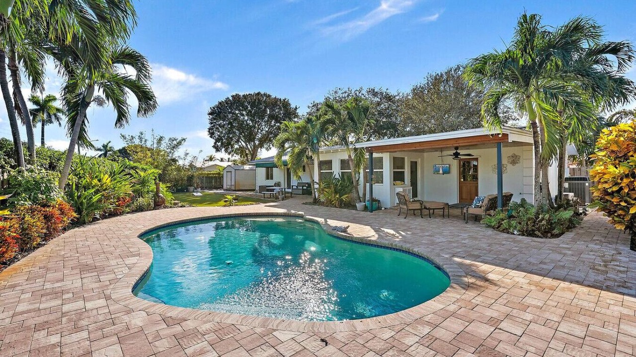 Photo of Outdoor in Lake Clarke Shores