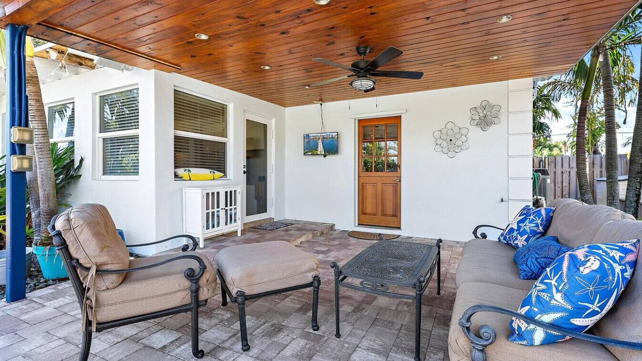 Photo of Patio Balcony in Lake Clarke Shores