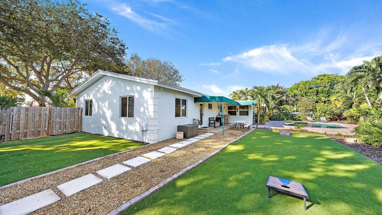 Photo of Outdoor in Lake Clarke Shores