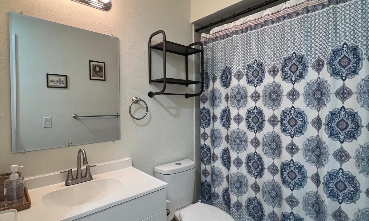 Photo of Bathroom in Roosevelt Park