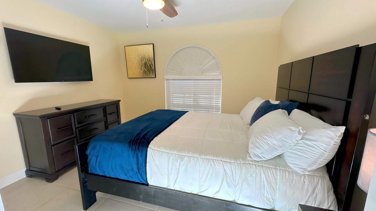 Photo of Bedroom in Survey Creek
