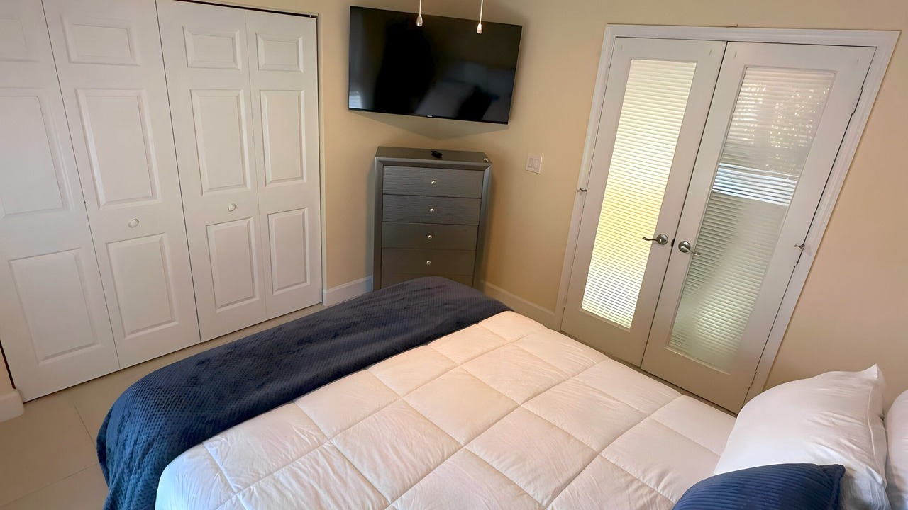 Photo of Bedroom in Survey Creek