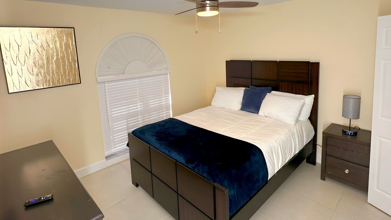 Photo of Bedroom in Survey Creek