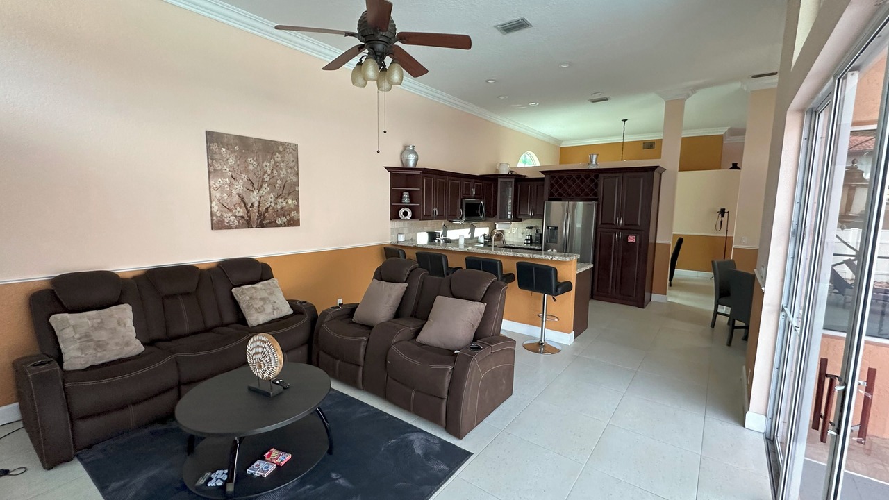 Photo of Livingroom in Survey Creek