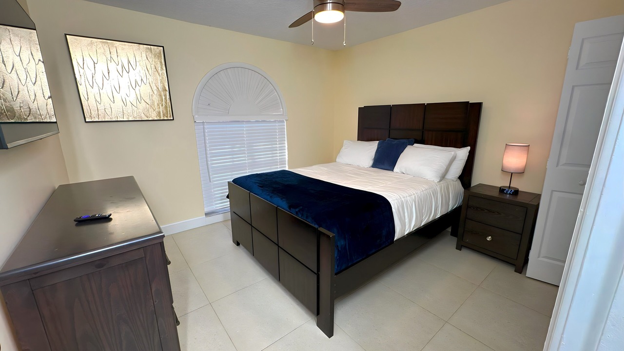 Photo of Bedroom in Survey Creek