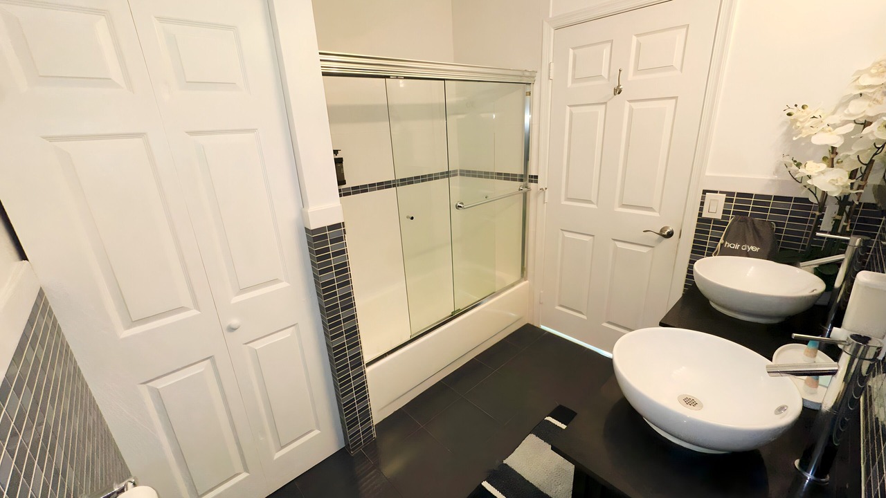 Photo of Bathroom in Survey Creek