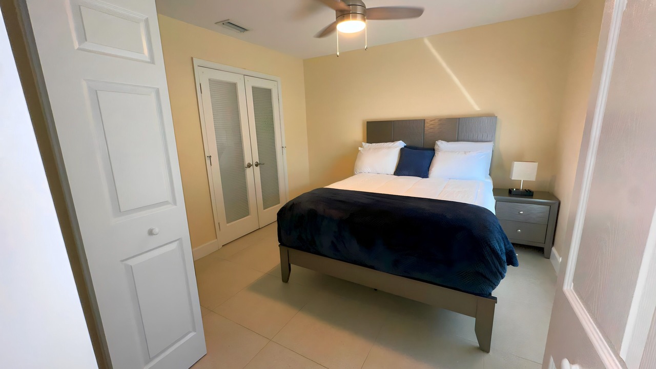 Photo of Bedroom in Survey Creek