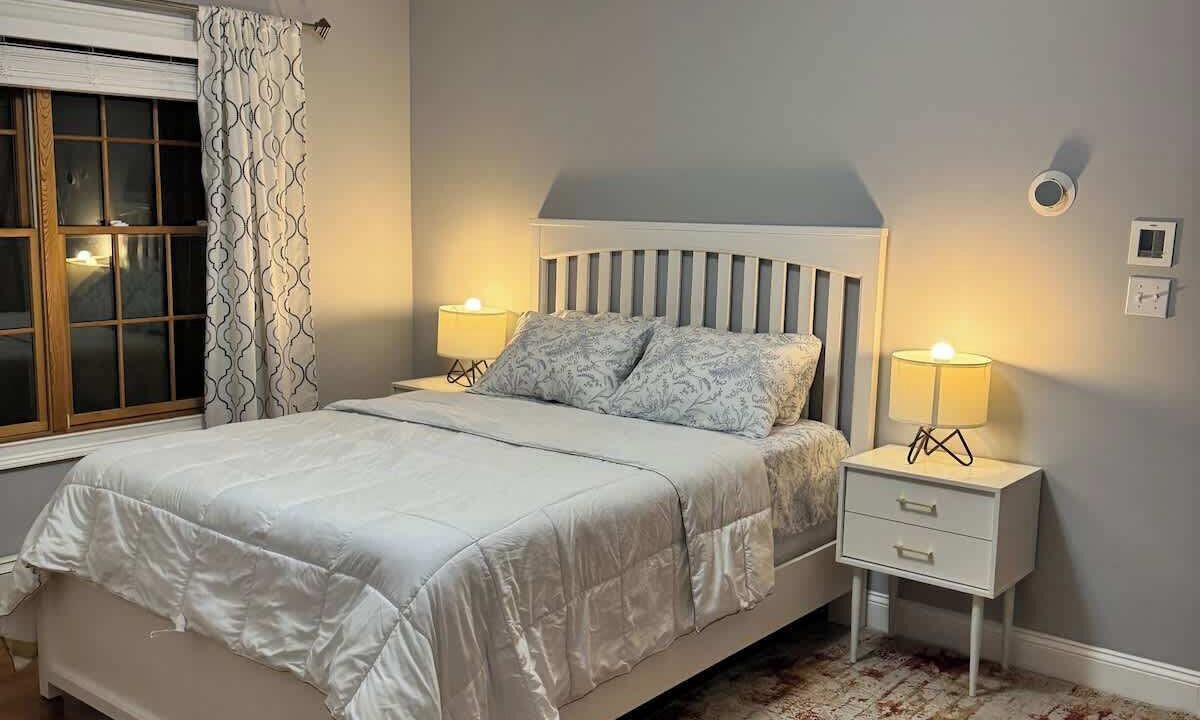Photo of Bedroom in Uniondale