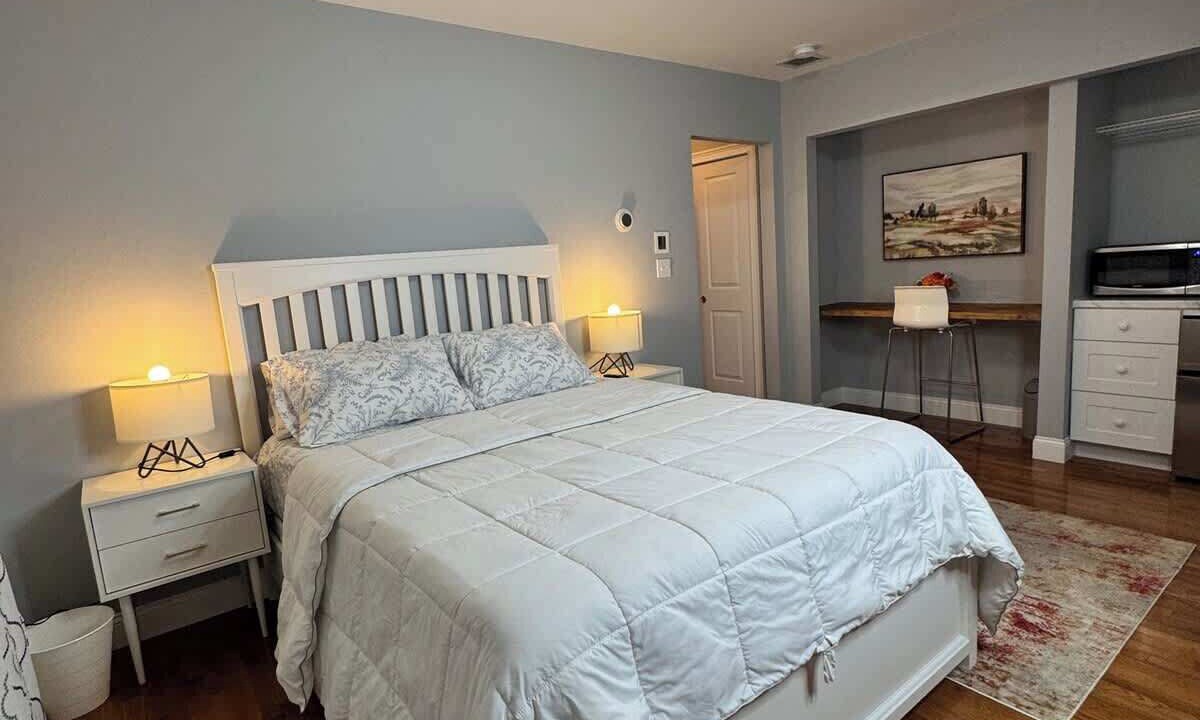 Photo of Bedroom in Uniondale