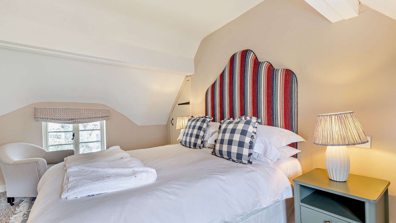 Photo of Bedroom in Stone