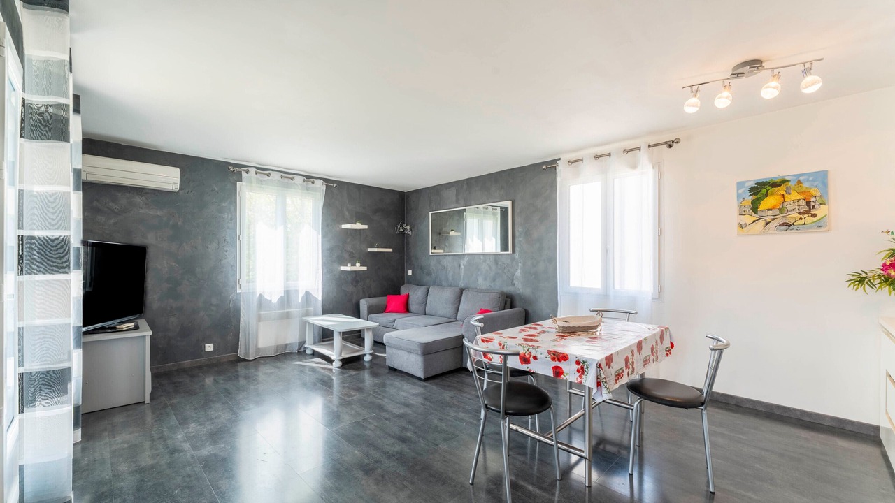 Photo of Livingroom in Sorgues