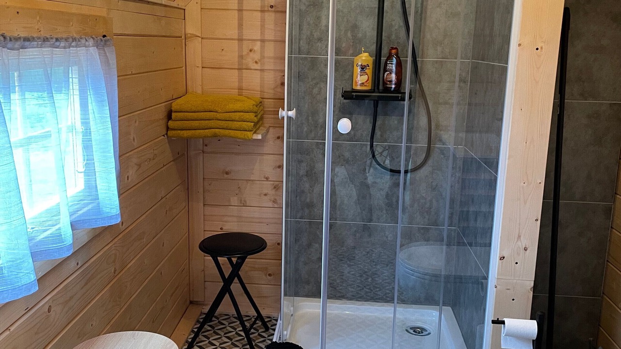 Photo of Bathroom in Cerans-Foulletourte