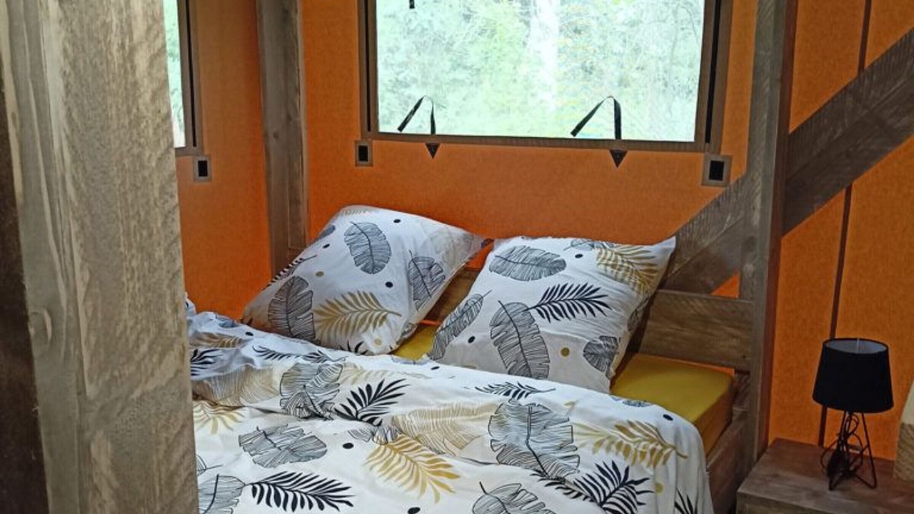 Photo of Bedroom in Cerans-Foulletourte